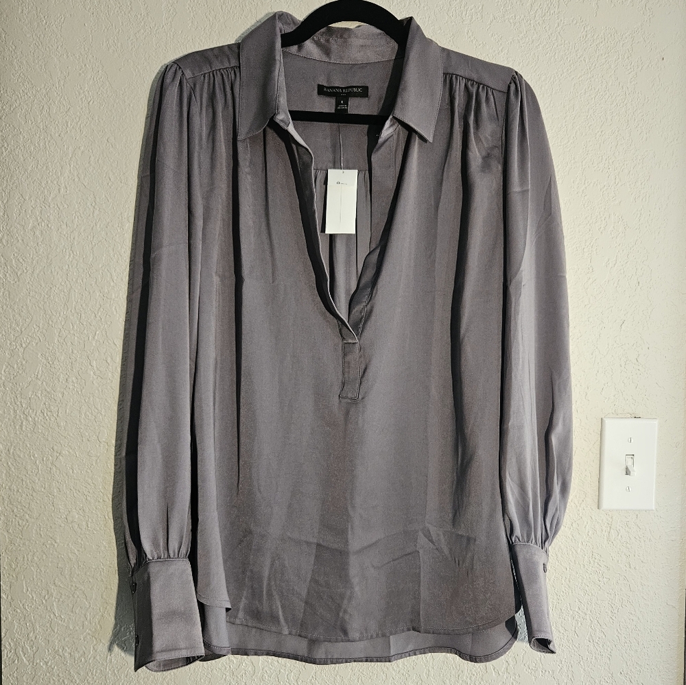 Banana Republic long sleeve blouse